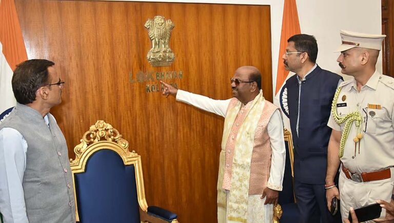 കേന്ദ്ര നിര്‍ദേശം നടപ്പാക്കി; പശ്ചിമ ബംഗാള്‍ രാജ്ഭവന്‍ ഇനി ‘ലോക് ഭവന്‍’