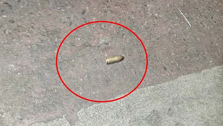 ചെങ്കോട്ട സ്‌ഫോടന സ്ഥലത്ത് സിവിലിയന്‍ ഉപയോഗത്തിന് നിരോധിച്ച വെടിയുണ്ടകള്‍ കണ്ടെത്തിയതായി റിപ്പോര്‍ട്ട്