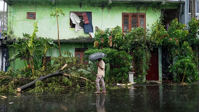 ഡിറ്റ് വാ ചുഴലിക്കാറ്റ്; ശ്രീലങ്കയിൽ 56 മരണം