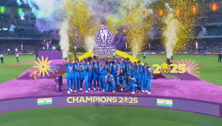 ഒടുവില്‍ കാത്തു കാത്തിരുന്ന സ്വപ്‌നം സഫലമായി; വനിതാ ലോകകപ്പ് കിരീടം ഇന്ത്യക്ക് സ്വന്തം