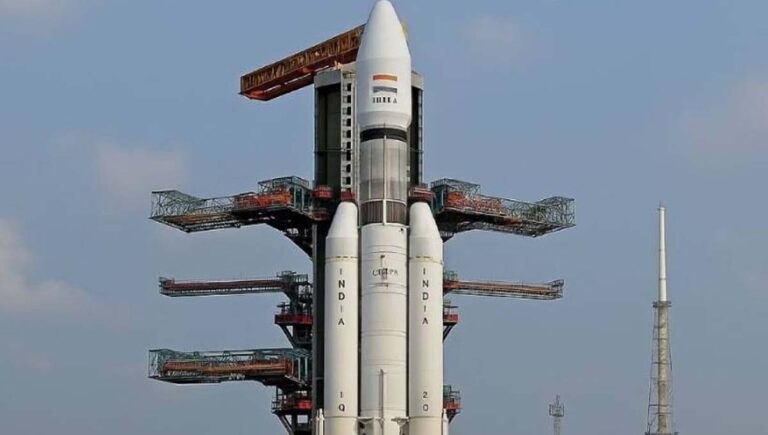 ഇന്ത്യയുടെ വാർത്താവിനിമയ ഉപഗ്രഹമായ ജിസാറ്റ് 7 ആർ വിക്ഷേപണം ഇന്ന്