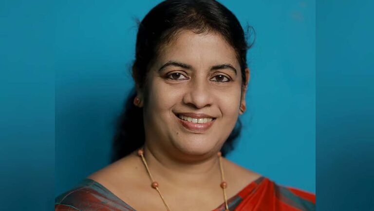 തൃശൂര്‍ കോര്‍പ്പറേഷനിലെ എല്‍ഡിഎഫ് കൗണ്‍സിലര്‍ എന്‍ഡിഎ സ്ഥാനാര്‍ഥി