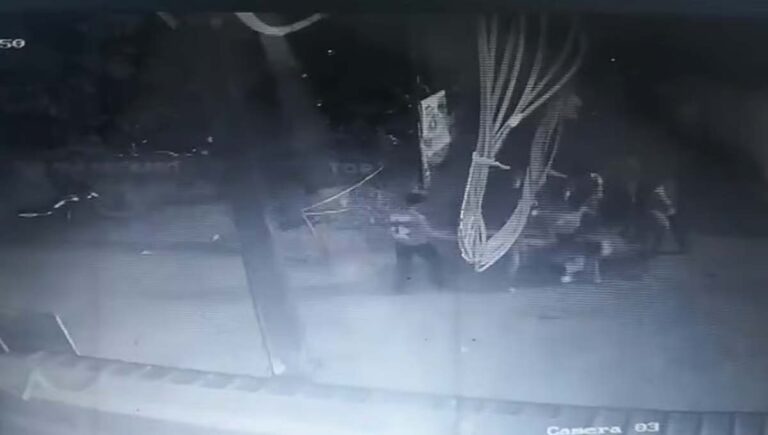 ഇന്‍സ്റ്റഗ്രാമില്‍ ചീത്ത വിളിച്ചു; തൃശൂരിൽ വിദ്യാര്‍ഥിക്ക് ആള്‍ക്കൂട്ടമര്‍ദ്ദനം