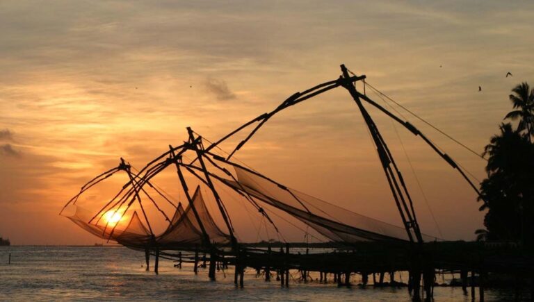 ബുക്കിങ്.കോം തയ്യാറാക്കിയ 10 ട്രെൻഡിംഗ് ടെസ്റ്റിനേഷനുകളുടെ പട്ടികയിൽ ഇടം നേടി കൊച്ചി