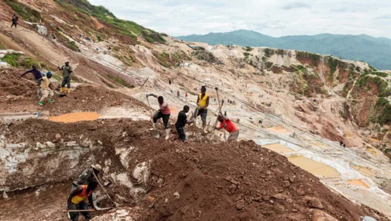 കിഴക്കൻ കോംഗോയിൽ ഖനി തകർന്നു; 200 മരണം