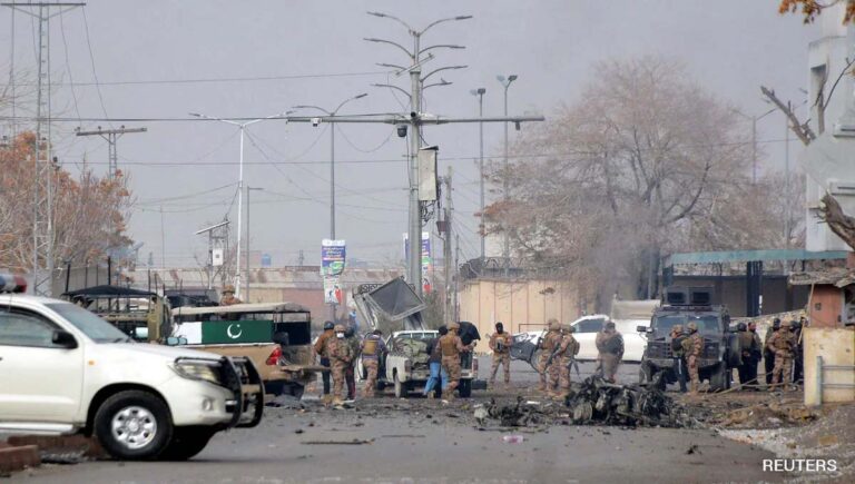 പാക്കിസ്ഥാനിൽ ബിഎൽഎ ആക്രമണം; 80 പേരെ വധിച്ചു,18പേരെ തടവിലാക്കി