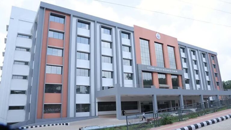 കൊച്ചിന്‍ കാന്‍സര്‍ ആന്റ് റിസര്‍ച്ച് സെന്റര്‍ മുഖ്യമന്ത്രി നാളെ നാടിന് സമര്‍പ്പിക്കും