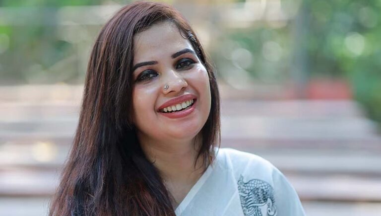 രാഹുല്‍ മാങ്കൂട്ടത്തിനെതിരായ വെളിപ്പെടുത്തൽ; സൈബര്‍ ആക്രമണത്തില്‍ മുഖ്യമന്ത്രിക്ക് പരാതി നല്‍കി ഷഹനാസ്