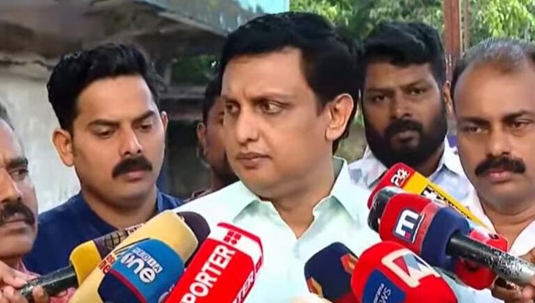 സംസ്ഥാനത്തെ പഴയ കെട്ടിടങ്ങള്‍ പരിശോധിക്കും; വലിയങ്ങാടിയില്‍ ഉദ്യോഗസ്ഥര്‍ വീഴ്ച വരുത്തിയിട്ടുണ്ടെങ്കില്‍ കര്‍ശന നടപടി : മന്ത്രി മുഹമ്മദ് റിയാസ്