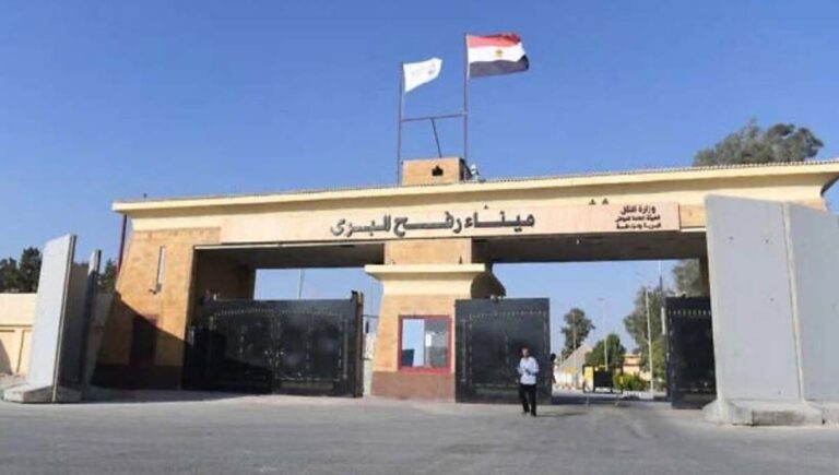 രണ്ട് വർഷത്തിന് ശേഷം ഗസ്സയെ ഈജിപ്തുമായി ബന്ധിപ്പിക്കുന്ന റഫ ഇടനാഴി തുറന്നു