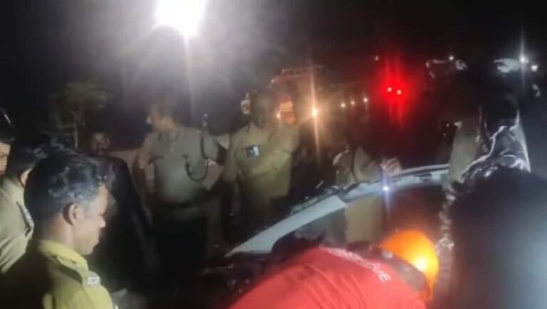 സംസ്ഥാനത്ത് രണ്ട് ഇടങ്ങളിലായി പുലര്‍ച്ചയുണ്ടായ വാഹനാപകടത്തില്‍ ഏഴ് മരണം