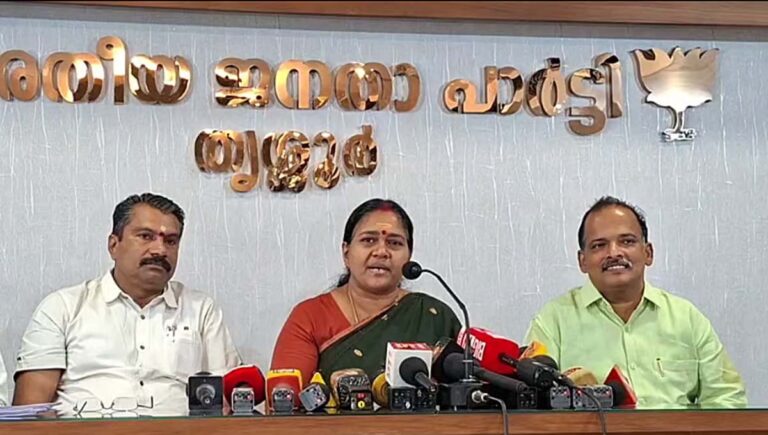 കേരളത്തിലെ ആരോഗ്യ രംഗം തകര്‍ക്കാൻ അമേരിക്കന്‍ കമ്പനിയില്‍ നിന്ന് സിപിഐഎം നാലുകോടി സംഭാവന വാങ്ങി : ശോഭ സുരേന്ദ്രന്‍