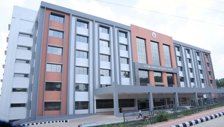 കൊച്ചിന്‍ കാന്‍സര്‍ സെന്റര്‍ ഈ മാസം 9 ന് മുഖ്യമന്ത്രി നാടിന് സമര്‍പ്പിക്കും