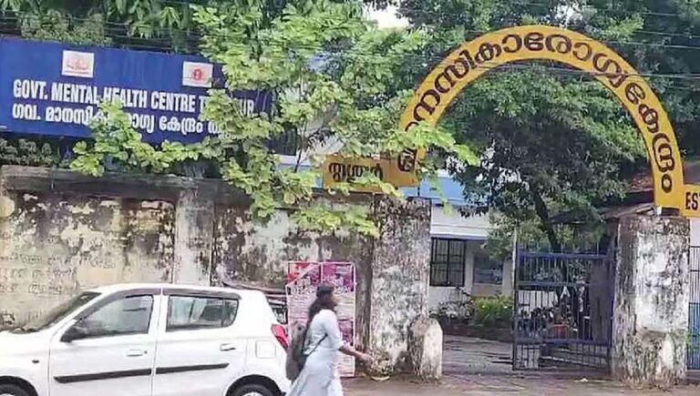 തൃശൂർ മാനികാരോഗ്യ കേന്ദ്രത്തിൽ നിന്ന് രക്ഷപ്പെട്ട നേപ്പാൾ സ്വദേശി മൂന്നുപേരേ കുത്തി പരുക്കേൽപ്പിച്ചു