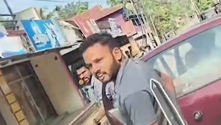 തിരുവനന്തപുരത്ത് പൊലീസ് ജീപ്പ് തടഞ്ഞ് ഉദ്യോഗസ്ഥരെ തെറിവിളിച്ച രണ്ട് ഡിവൈഎഫ്‌ഐ പ്രവര്‍ത്തകര്‍ അറസ്റ്റില്‍