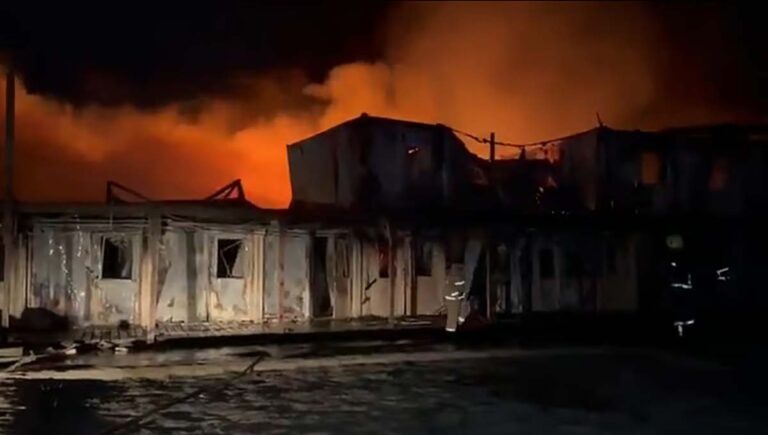 അഫ്ഗാനിസ്ഥാനില്‍ ആശുപത്രിയിൽ വ്യോമാക്രമണം; 400 പേര്‍ കൊല്ലപ്പെട്ടു