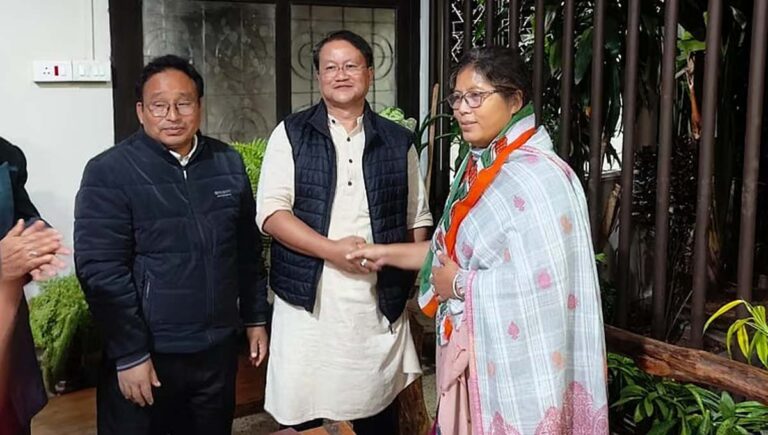 അസമില്‍ ബിജെപി മന്ത്രി പാര്‍ട്ടി വിട്ട് കോണ്‍ഗ്രസില്‍ ചേര്‍ന്നു