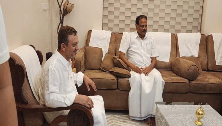 സിപിഐഎമ്മിന്‍റെ ശ്രമം വിഫലം; അബ്ദുറഹ്മാൻ രണ്ടത്താണി ലീഗിൽ തുടരും