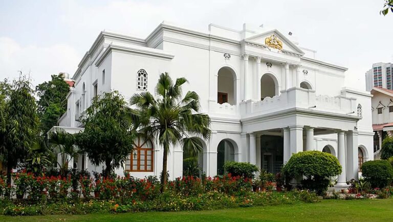 പശ്ചിമേഷ്യന്‍ സംഘര്‍ഷം : കേരള ഹൗസിൽ കൺട്രോൾ റൂം തുറന്നു