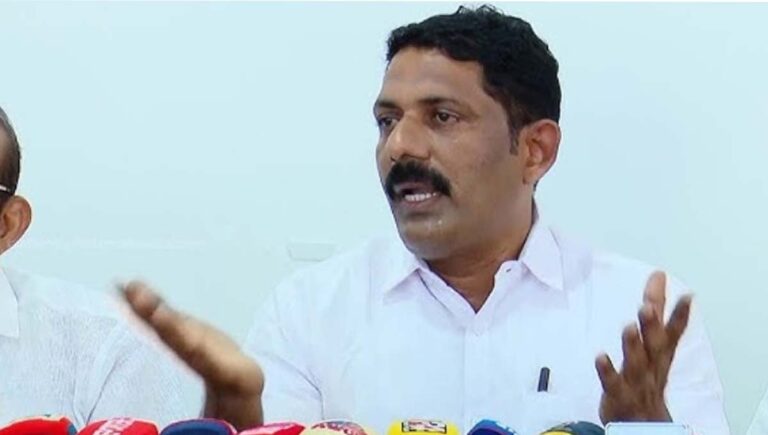 സ്ഥാനാർഥി നിർണയത്തിൽ വൻ പ്രതിഷേധം; ആലപ്പുഴ കോൺഗ്രസിൽ കൂട്ടരാജി