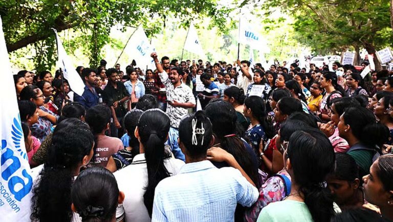 സ്വകാര്യ ആശുപത്രികളിലെ നഴ്സുന്മാരുടെ സമരം പിൻവലിച്ചു