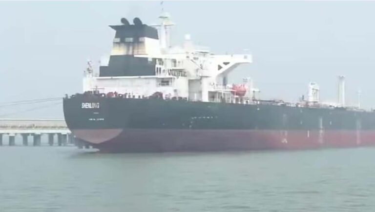 സൗദിയില്‍ നിന്ന് ഹോര്‍മൂസ് കടലിടുക്ക് കടന്ന് ആദ്യ ക്രൂഡ് ഓയിൽ കപ്പല്‍ ഇന്ത്യയില്‍