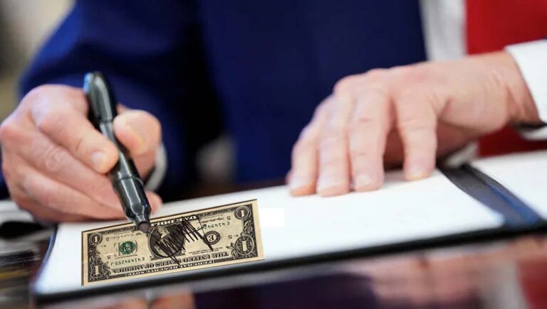 യുഎസ് കറൻസി നോട്ടുകളിൽ ഇനി ട്രംപിന്‍റെ ഒപ്പ്