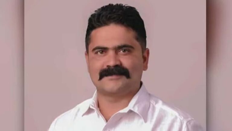 ലൈംഗിക പീഡനം : പാലക്കാട് കോണ്‍ഗ്രസ് കൗണ്‍സിലര്‍ പ്രശോഭ് ഒളിവില്‍