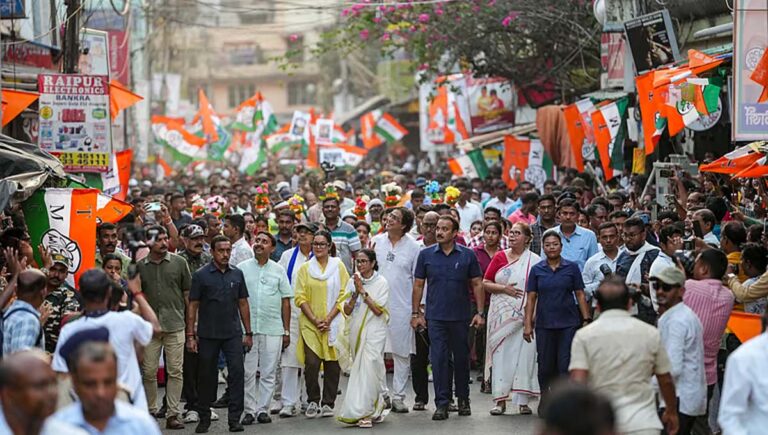 ബംഗാൾ രണ്ടാംഘട്ട വോട്ടെടുപ്പ് : പരസ്യപ്രചാരണം ഇന്നവസാനിക്കും; 142 മണ്ഡലങ്ങൾ ബുധനാഴ്ച പോളിങ് ബൂത്തിൽ