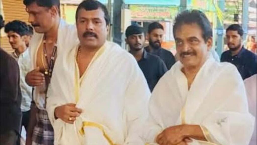 ‘കെസി വേണുഗോപാല്‍ മുഖ്യമന്ത്രിയാകണം’; കളഭം കൊണ്ട് തുലാഭാരം നടത്തി കോണ്‍ഗ്രസ് നേതാവ്