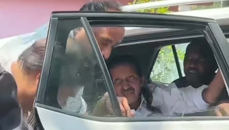 അട്ടപ്പാടിയിലെ തെരഞ്ഞെടുപ്പ് പ്രസംഗത്തിനിടെ പന്ന്യന്‍ രവീന്ദ്രന്‍ കുഴഞ്ഞുവീണു