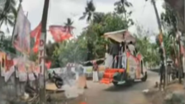 അയിഷാ പോറ്റിയെ അസഭ്യം വിളിച്ചു; കൊട്ടാരക്കരയിൽ രണ്ട് സിപിഐഎം പ്രവർത്തകർക്കെതിരെ കേസ്