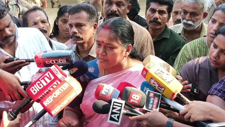 വോട്ടിന് പണം : ശോഭാ സുരേന്ദ്രന്റെയും പരാതിക്കാരുടെയും ദൃക്‌സാക്ഷികളുടെയും മൊഴി രേഖപ്പെടുത്തി