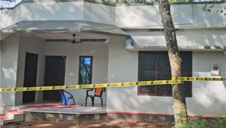 തിരുവനന്തപുരത്ത് അച്ഛനെ മകന്‍ അടിച്ചു കൊന്നു; അമ്മാവന് കുത്തേറ്റു