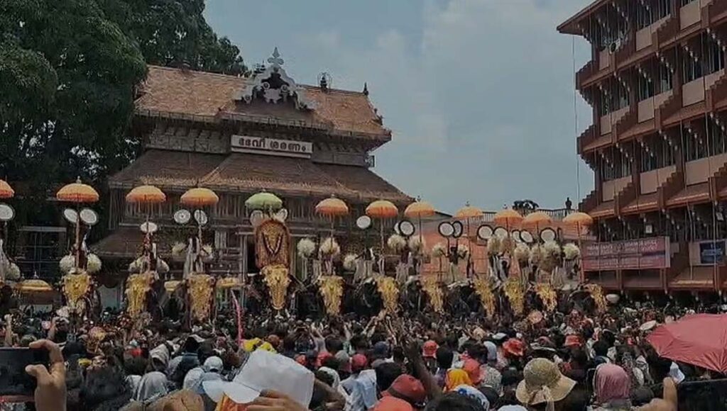 ഇലഞ്ഞിച്ചോട്ടില്‍ മേളവിസ്മയം; പെയ്തിറങ്ങി മഠത്തില്‍വരവ് പഞ്ചവാദ്യം