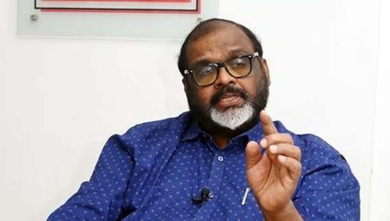 ചെലവ് പ്രതിവർഷം 1300 കോടി രൂപ; കെഎസ്ആർടിസിയിൽ സ്ത്രീകൾക്ക് സൗജന്യ യാത്ര ജൂൺ 15 മുതൽ : മന്ത്രി സി പി ജോൺ