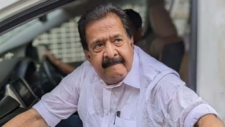 പ്രതികരണമില്ലാതെ മുഖ്യമന്ത്രി പ്രഖ്യാപനത്തിന് പിന്നാലെ വീടുവിട്ടിറങ്ങി ചെന്നിത്തല