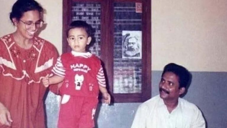 കുലംകുത്തി എന്നു ചാപ്പയടിച്ച് കൊല്ലാൻ ആഹ്വാനം ചെയ്തവൻ പൊളളുന്ന വെയിലത്ത് നഗ്നനായി നിൽക്കുന്ന കാഴ്ച , രാഷ്ട്രീയ കേരളത്തിന് അഭിവാദ്യങ്ങൾ’ : കെ കെ രമ