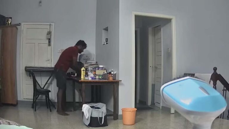 തൃശൂരില്‍ ഡോക്ടറിന്റെ വീട്ടില്‍ വന്‍ മോഷണം