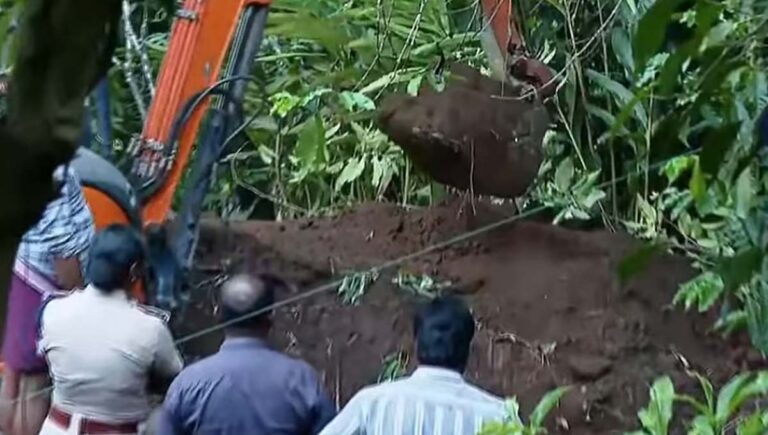 നെടുങ്കണ്ടം ഇരട്ടക്കൊലപാതകം : പ്രതി സജി പിതാവിനെ കൊലപ്പെടുത്തിയെന്ന് സംശയം
