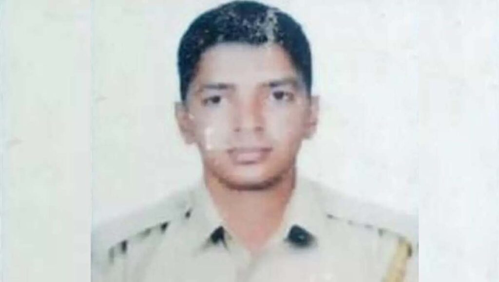 കണ്ണൂരിൽ പൊലീസുകാരൻ റോഡരികിൽ മരിച്ച നിലയിൽ