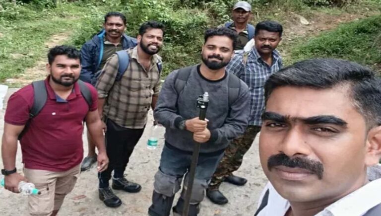 കോഴിക്കോട്ട് വനത്തിൽ സർവേക്ക് പോയ ഏഴ് പേർ വനത്തിൽ കുടുങ്ങി
