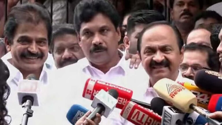 കെസി വേണുഗോപാലിന്റെ വീട്ടില്‍ എത്തി കൂടിക്കാഴ്ച നടത്തി വിഡി സതീശന്‍