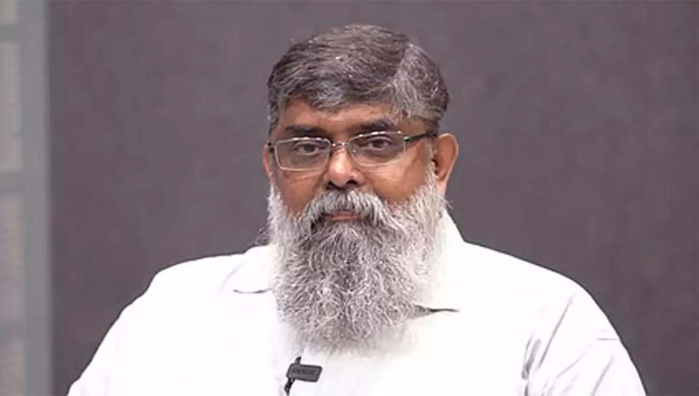 വോട്ടർ പട്ടികയിൽ പേരില്ല; ടെലഗ്രാഫ് മുൻ എഡിറ്റർ ആർ രാജഗോപാലിന്‍റെ പാസ്പോർട്ട് തടഞ്ഞ് കേന്ദ്രം