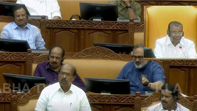 നിയമസഭയില്‍ എംഎല്‍എമാര്‍ക്ക് അനുവദിച്ച സീറ്റുകളില്‍ മാറ്റം