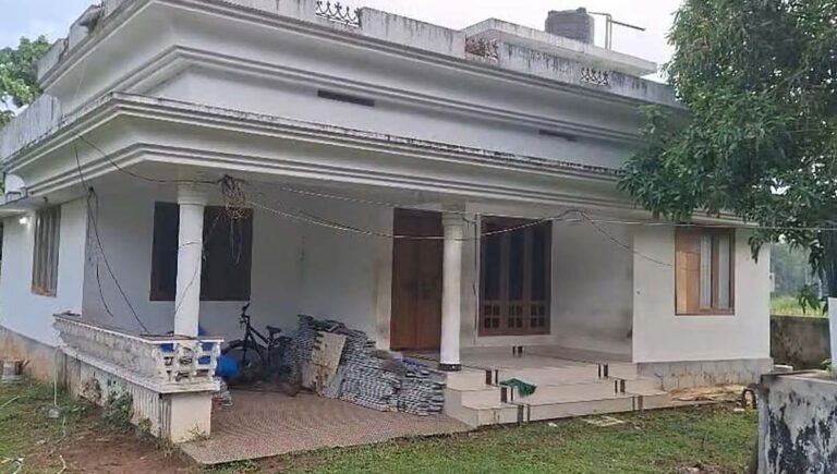 ചാലക്കുടിയിൽ ഇതര സംസ്ഥാനക്കാരായ ദമ്പതികൾ മരിച്ച നിലയിൽ