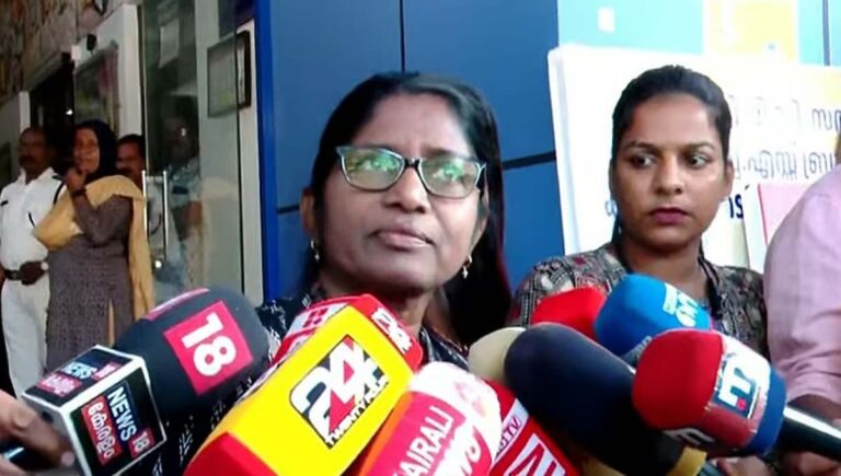 ഡിഎച്ച്എസ് ആസ്ഥാനത്ത് ഇന്നും കസേരകളി തുടർന്ന് ഡയറക്ടര്‍മാർ