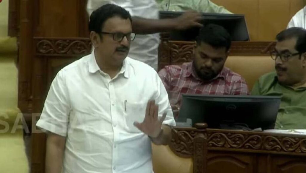 നഴ്സുമാർ സമരത്തിൽ നിന്ന് പിന്മാറണം; മിനിമം വേതന നിയമം നടപ്പാക്കും : ആരോഗ്യമന്ത്രി