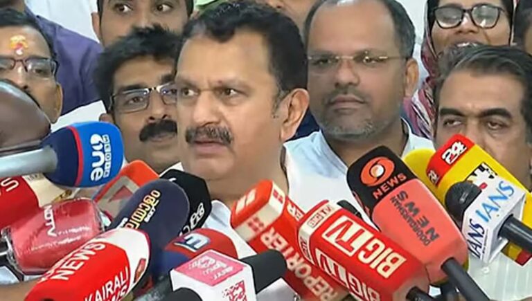 ശബരിമല സ്വര്‍ണക്കൊള്ള: ‘അന്വേഷണം മന്ദഗതിയില്‍’, സര്‍ക്കാരിന് അതൃപ്തിയെന്ന് മന്ത്രി കെ മുരളീധരന്‍