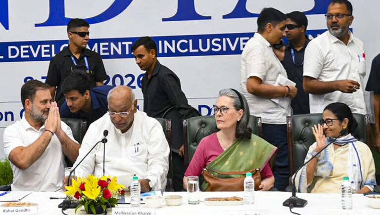 ഇന്ത്യാ മുന്നണി യോഗത്തിൽ അഞ്ച് സുപ്രധാന തീരുമാനങ്ങൾ കൈക്കൊണ്ടു : മല്ലികാര്‍ജുന്‍ ഖാര്‍ഗെ